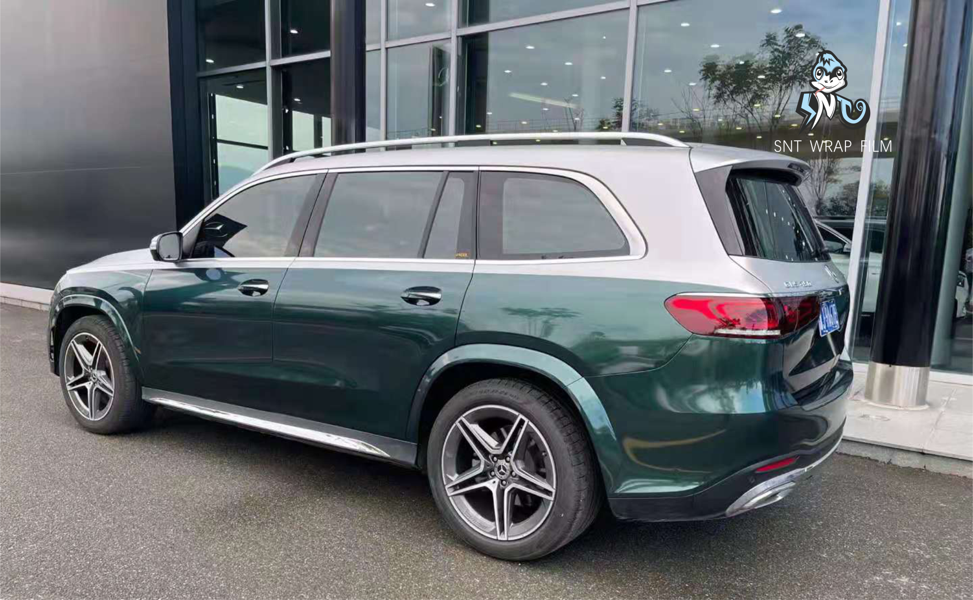 奔驰 重金属玉绿