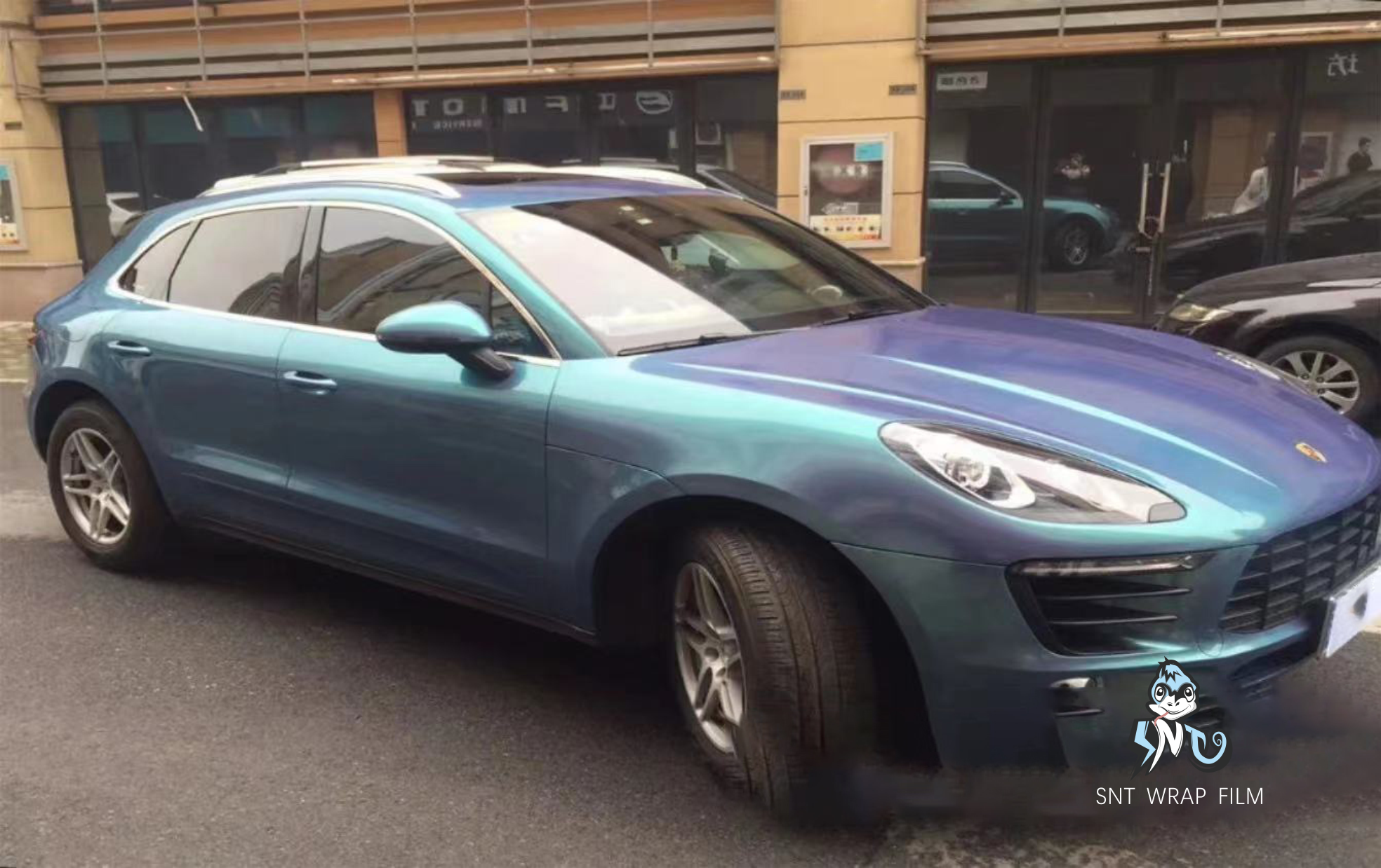 保时捷 梦幻孔雀绿