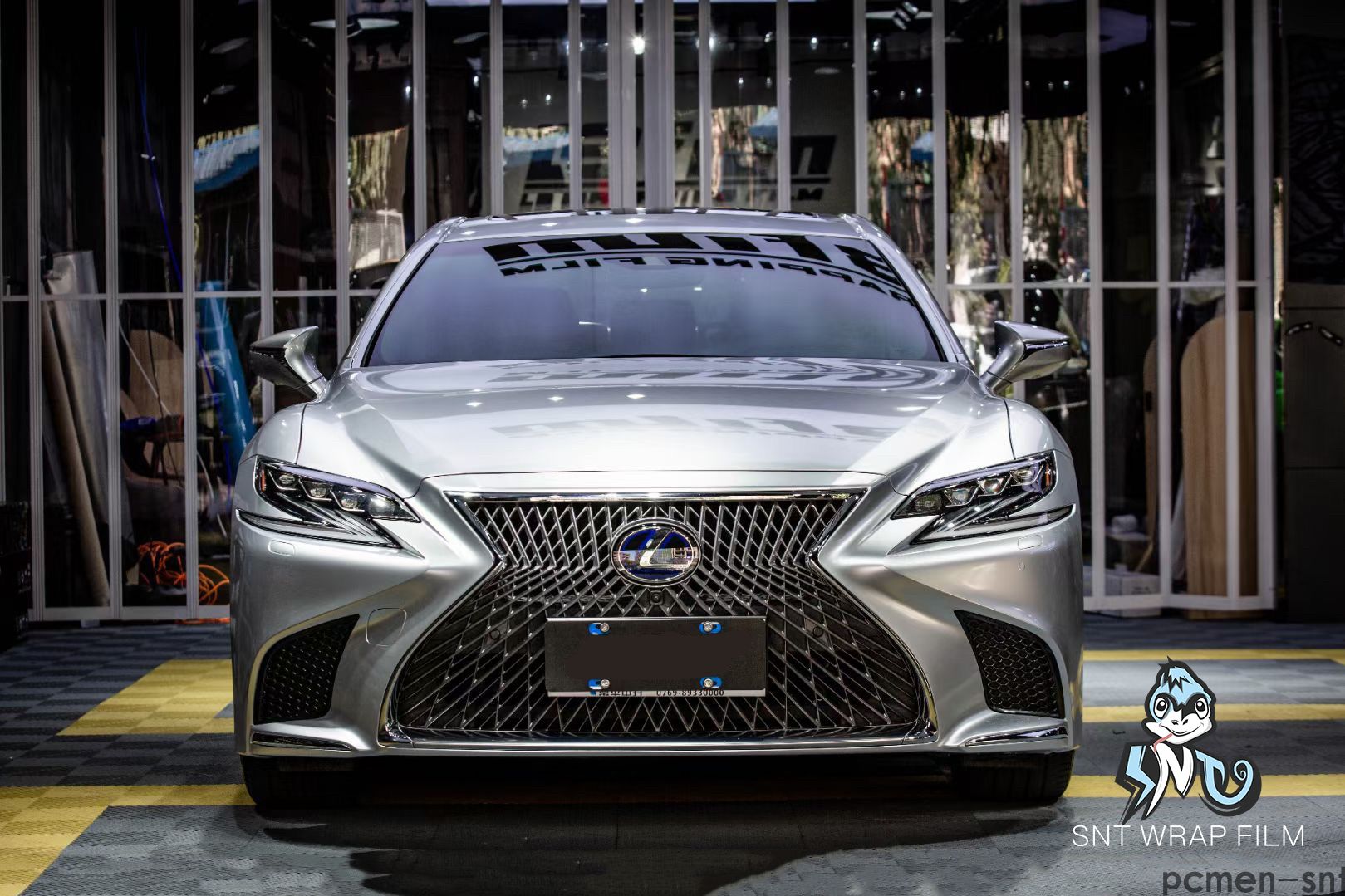 雷克萨斯 超亮金属太空灰