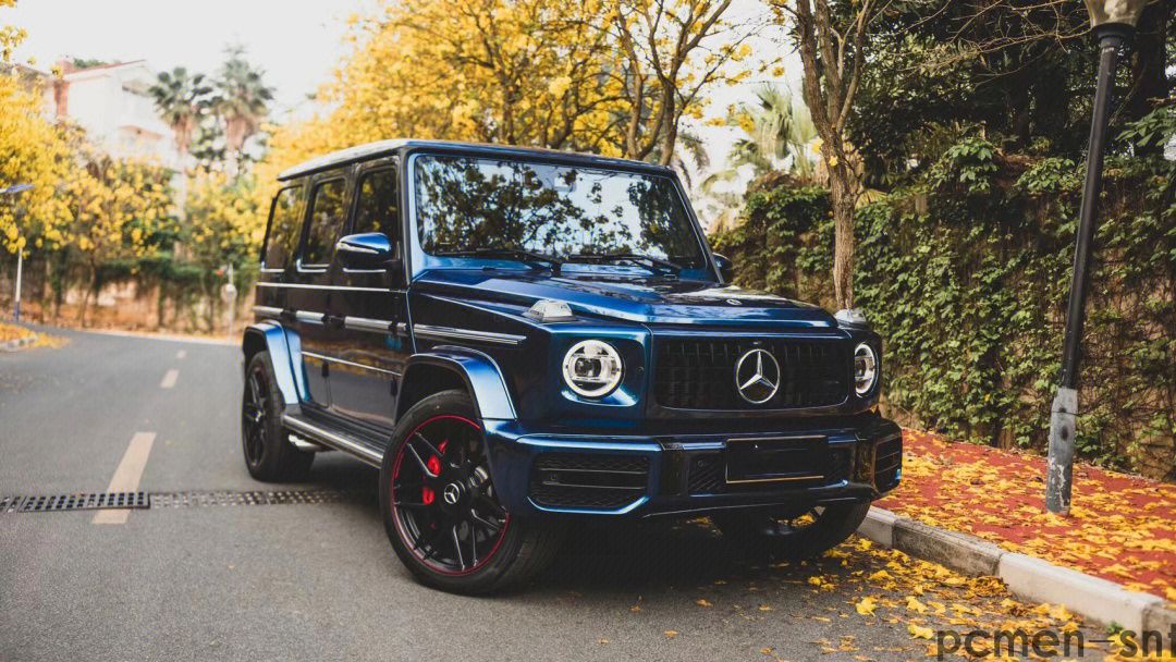 奔驰 超亮金属暗影蓝